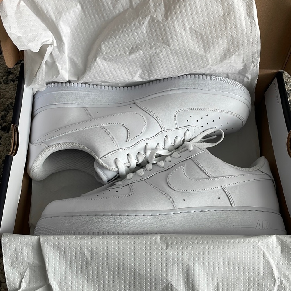 Brand new Nike Air Force 1 '07 FlyEase